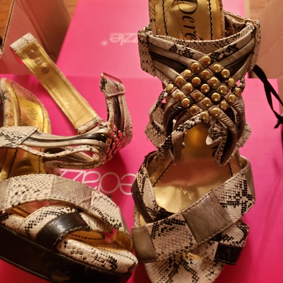 Dereon Shoes Weekend Sale Dereon By Beyonce Pumps Poshmark